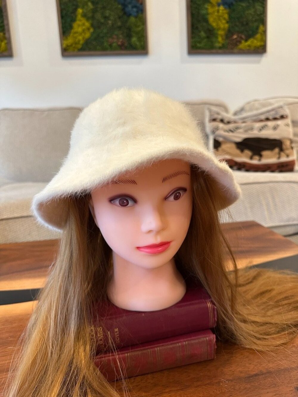 Vintage Y2K Nordstrom Cream fuzzy bucket/cloche hat